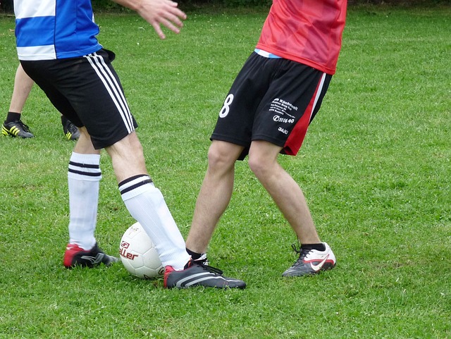 同样不容小 同样不容小